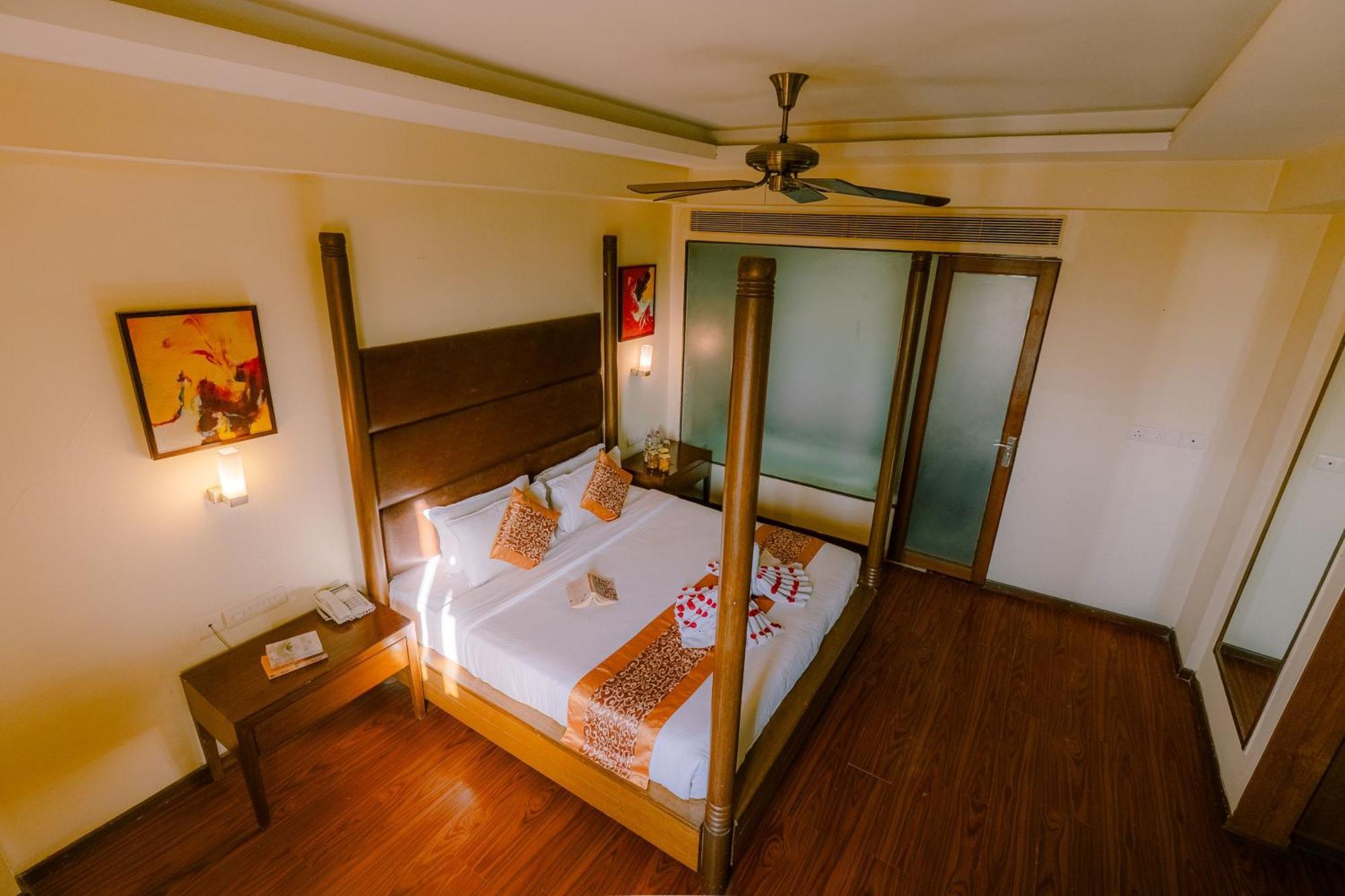 The Sky Imperial, Udaipur Hotel Exterior photo