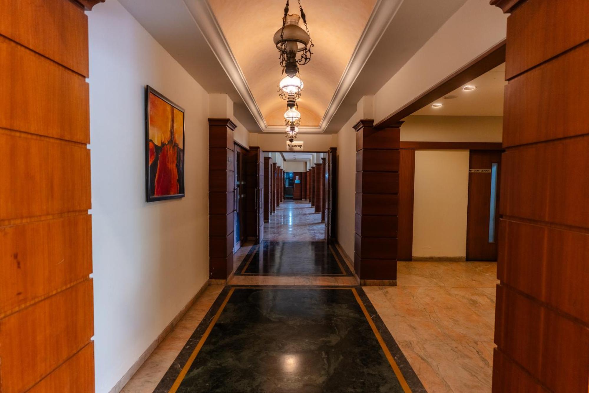 The Sky Imperial, Udaipur Hotel Exterior photo